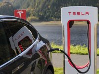 Tesli prijeti gubitak milijardi i strmoglavi pad dionica