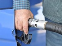 Od ponoći skuplje gorivo, plavi dizel ostaje na 8,49 kuna po litri
