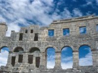 Na nekadašnjem kamenolomu gradi se trgovačko-zabavni centar