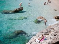 Cro karticu zatražilo 1675 građana, raste i broj popusta