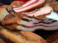 Tradicionalni Proljetni vašar u Karancu, "kraljica pušnice" teška 54,5 kilograma